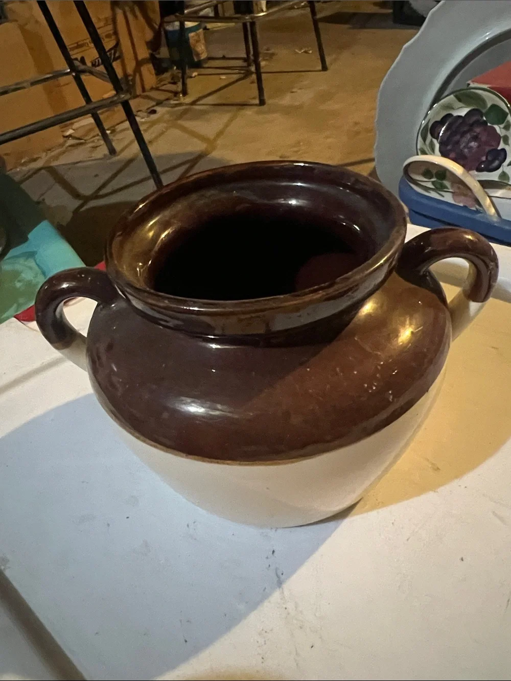Retro Two-Tone Brown Ceramic Covered bean pot